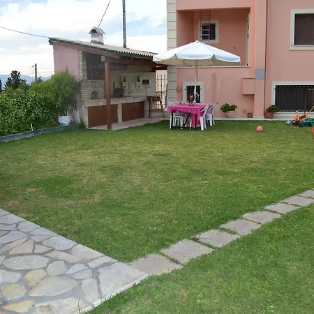 Theofilos Country House Casa de Férias *